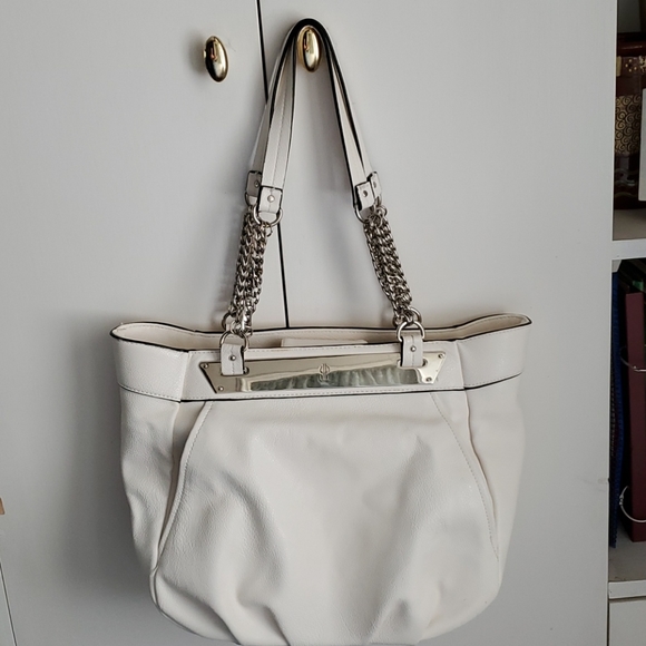 Purse - Picture 1 of 14